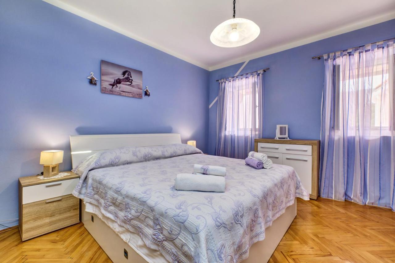 וולי לוסיניי Apartments Ljubica מראה חיצוני תמונה